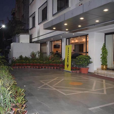 Hotel Vaibhav Váránaszi Kültér fotó