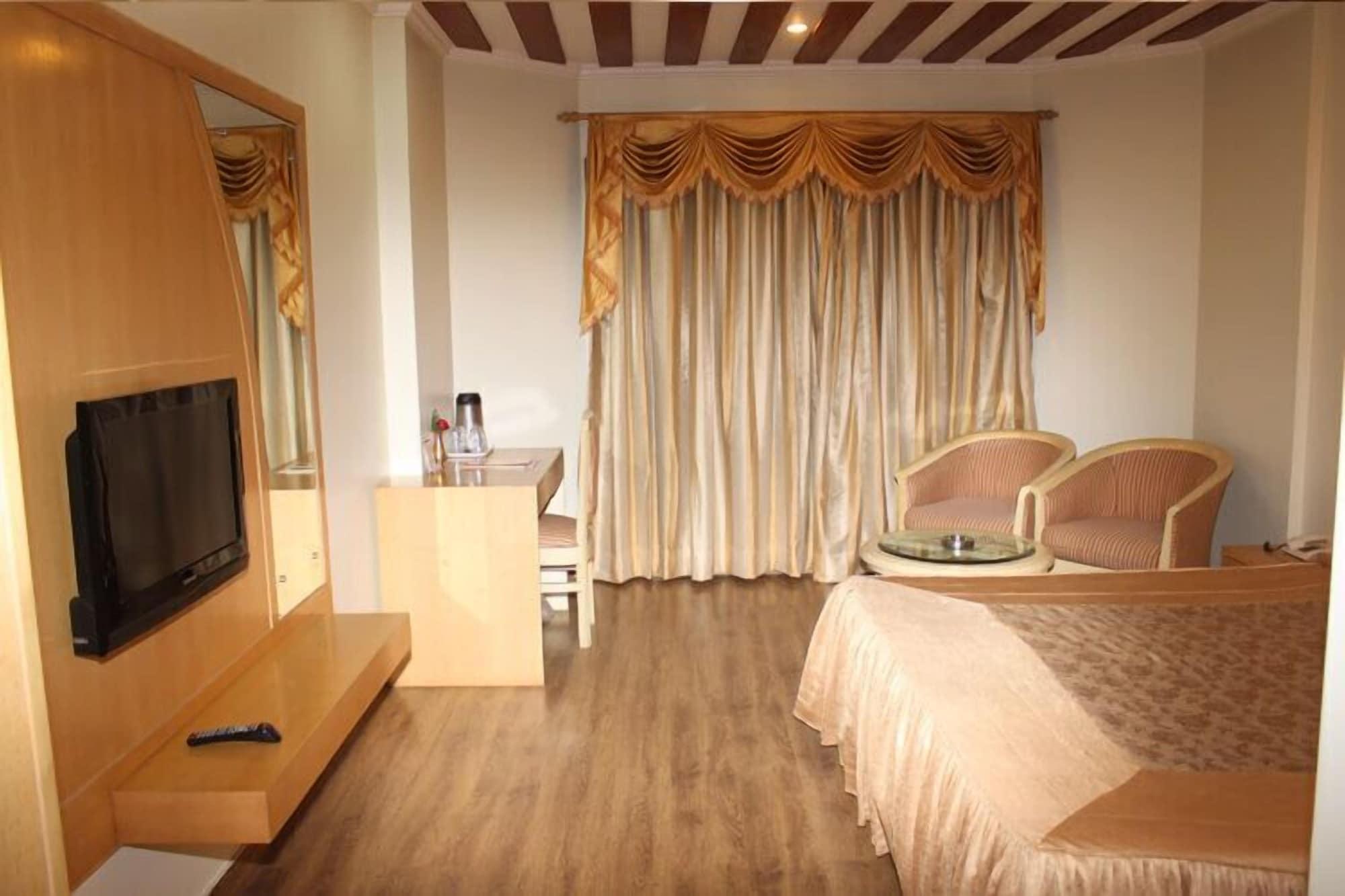 Hotel Vaibhav Váránaszi Kültér fotó