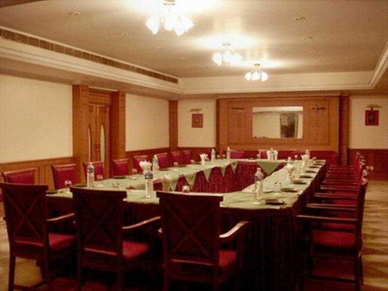 Hotel Vaibhav Váránaszi Kültér fotó