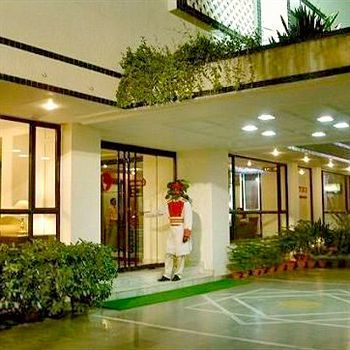 Hotel Vaibhav Váránaszi Kültér fotó